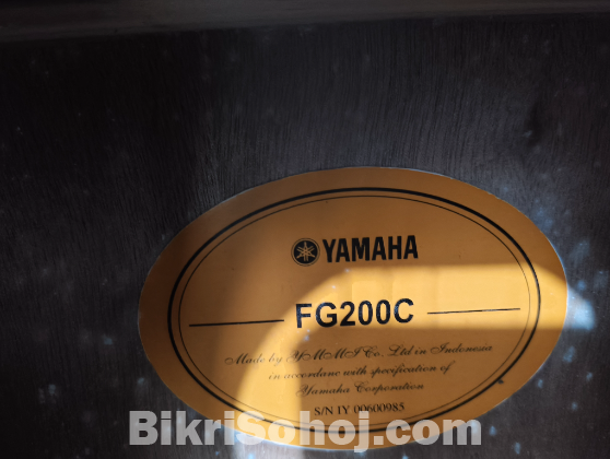 Yamaha FG200C Guitar (Non Electric)